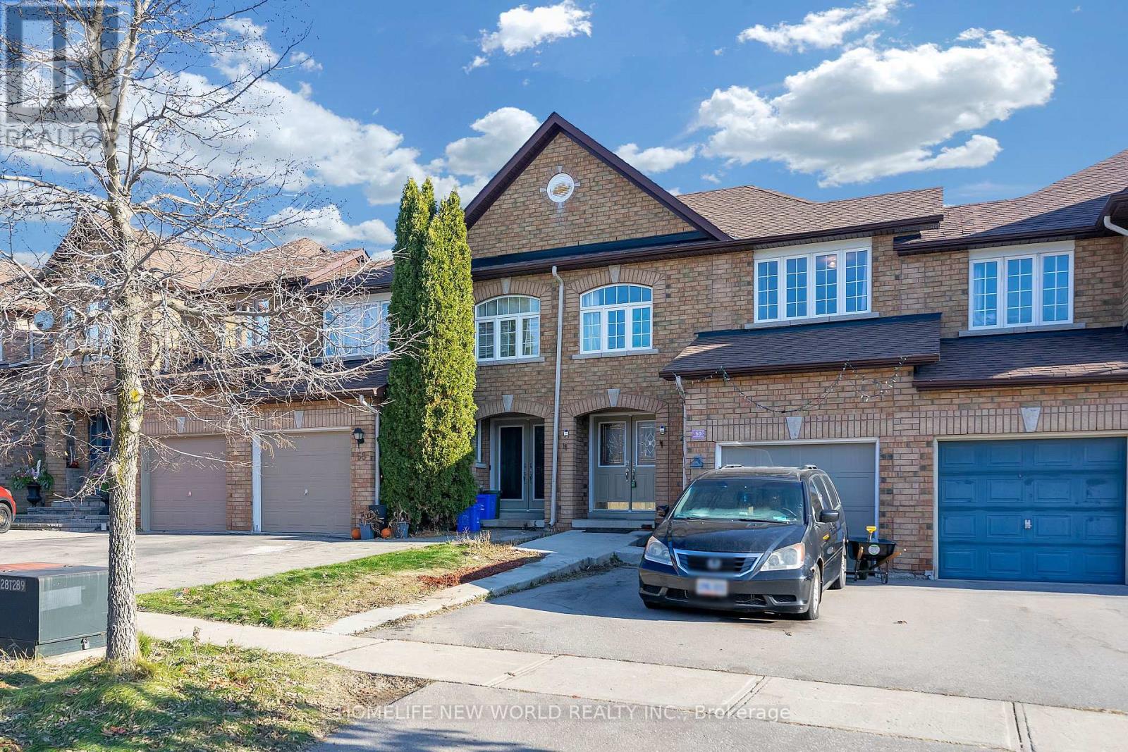 60 Bloomgate Crescent, Richmond Hill, Ontario  L4E 4E2 - Photo 2 - N12561216