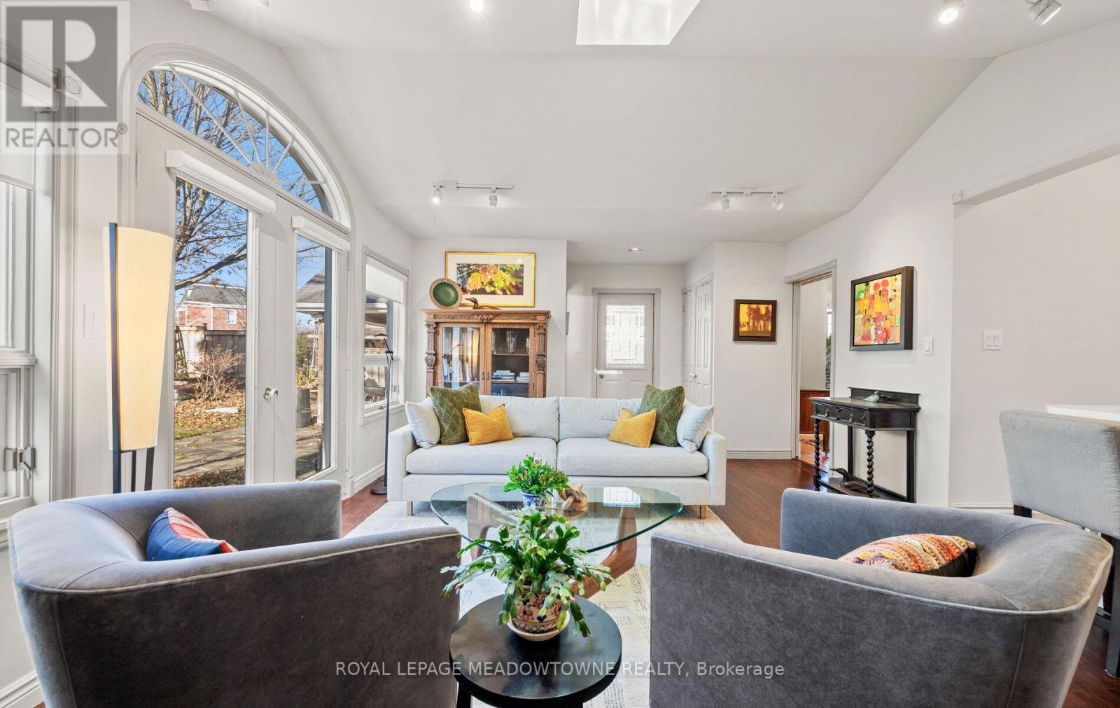 10 Union Street, Halton Hills, Ontario  L7G 3L9 - Photo 14 - W12566264