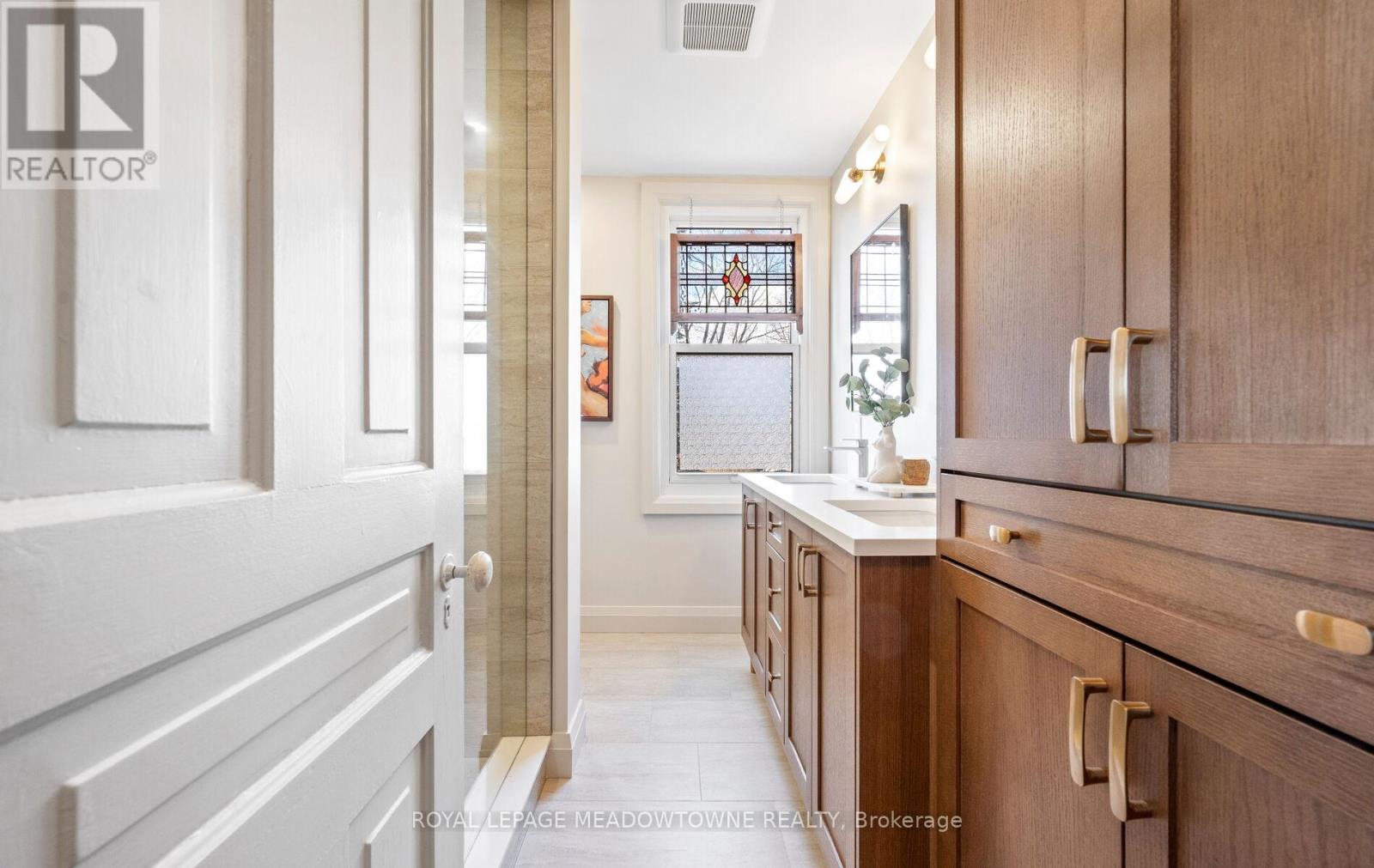 10 Union Street, Halton Hills, Ontario  L7G 3L9 - Photo 30 - W12566264