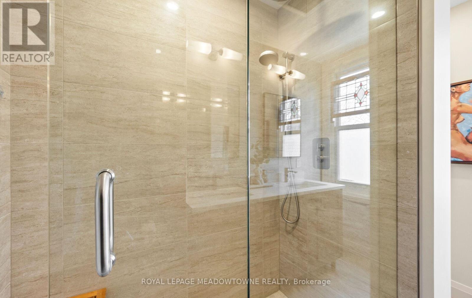 10 Union Street, Halton Hills, Ontario  L7G 3L9 - Photo 32 - W12566264