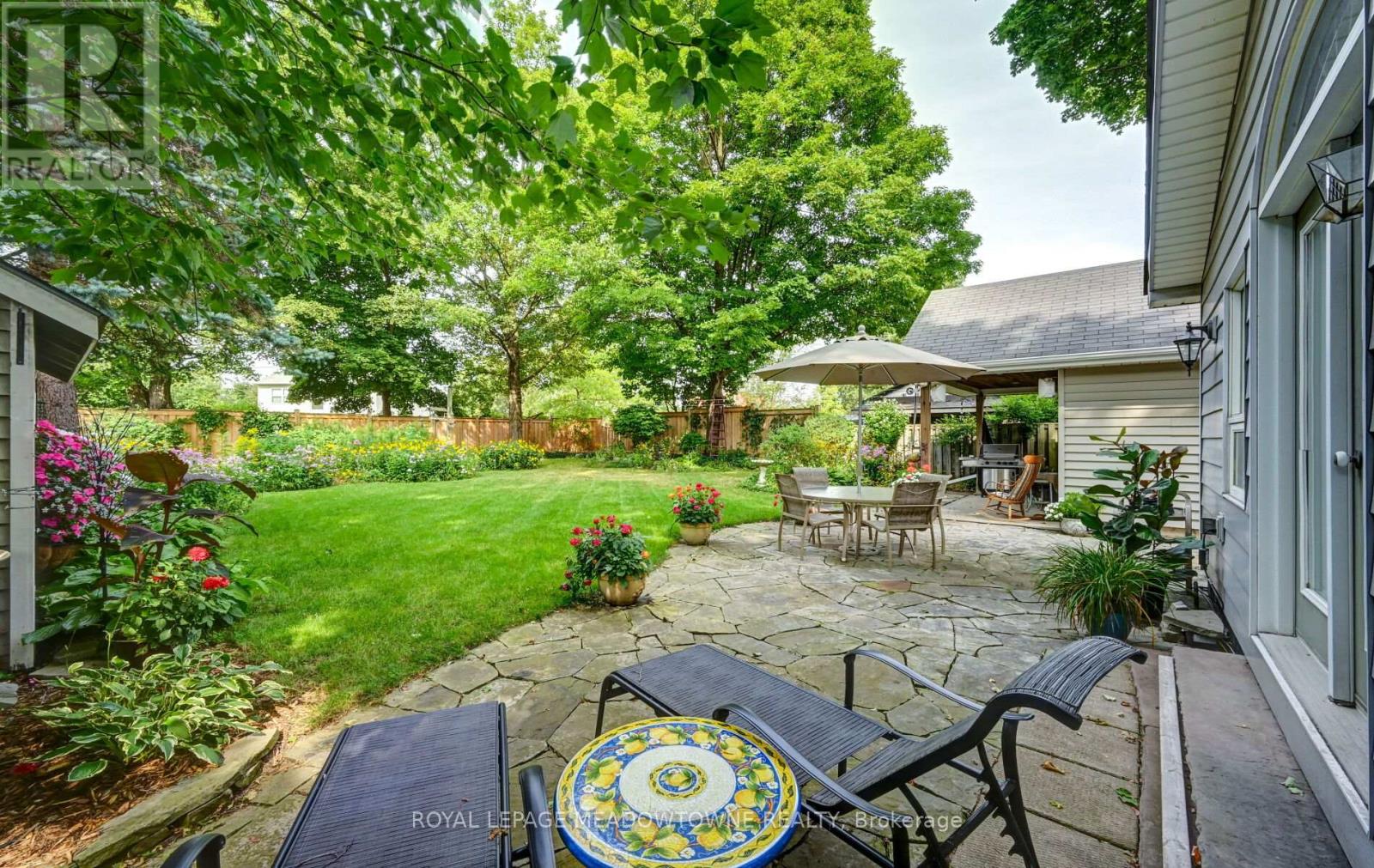 10 Union Street, Halton Hills, Ontario  L7G 3L9 - Photo 41 - W12566264