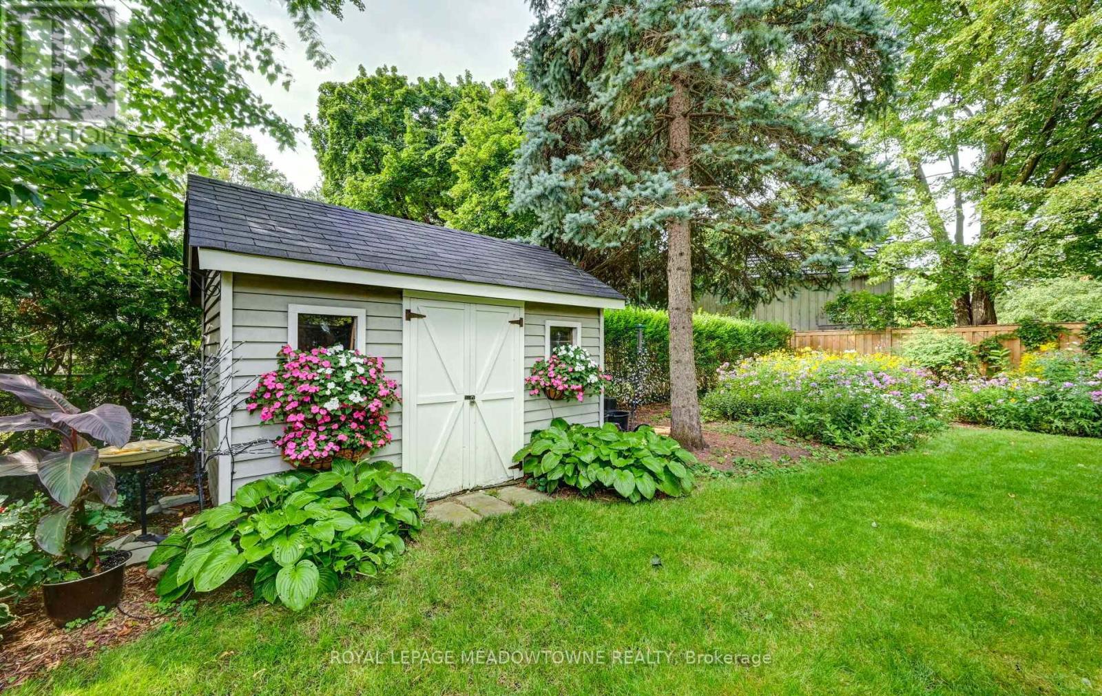 10 Union Street, Halton Hills, Ontario  L7G 3L9 - Photo 42 - W12566264