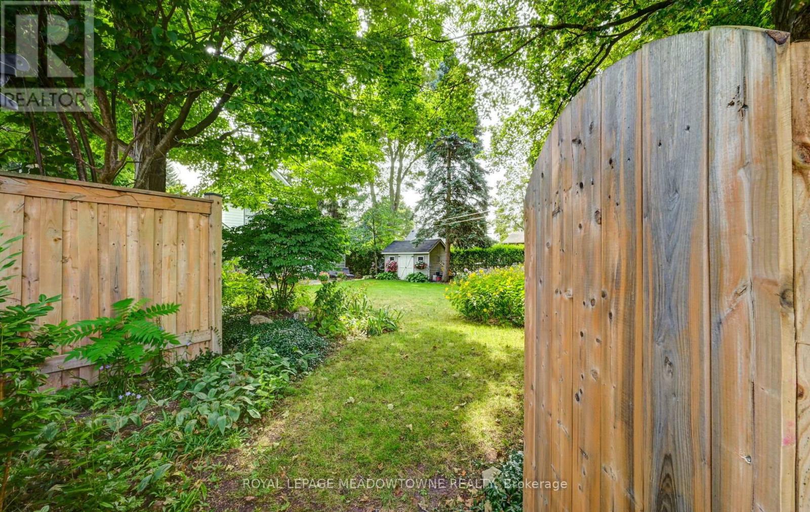 10 Union Street, Halton Hills, Ontario  L7G 3L9 - Photo 44 - W12566264