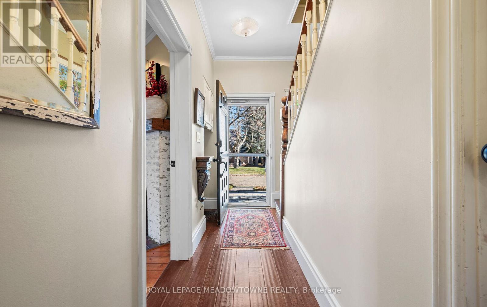 10 Union Street, Halton Hills, Ontario  L7G 3L9 - Photo 7 - W12566264