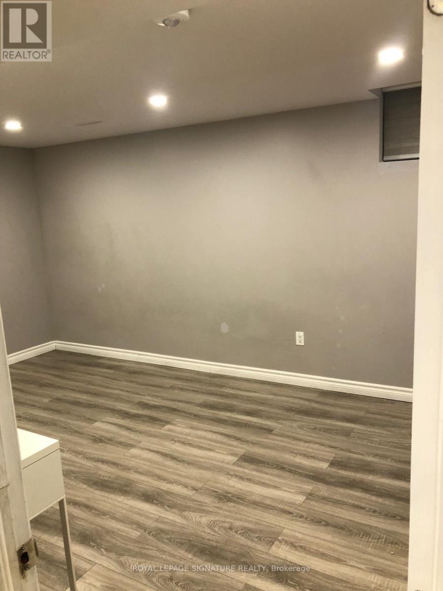 57 Mccrimmon Drive, Brampton, Ontario  L7A 2Z5 - Photo 6 - W12566308