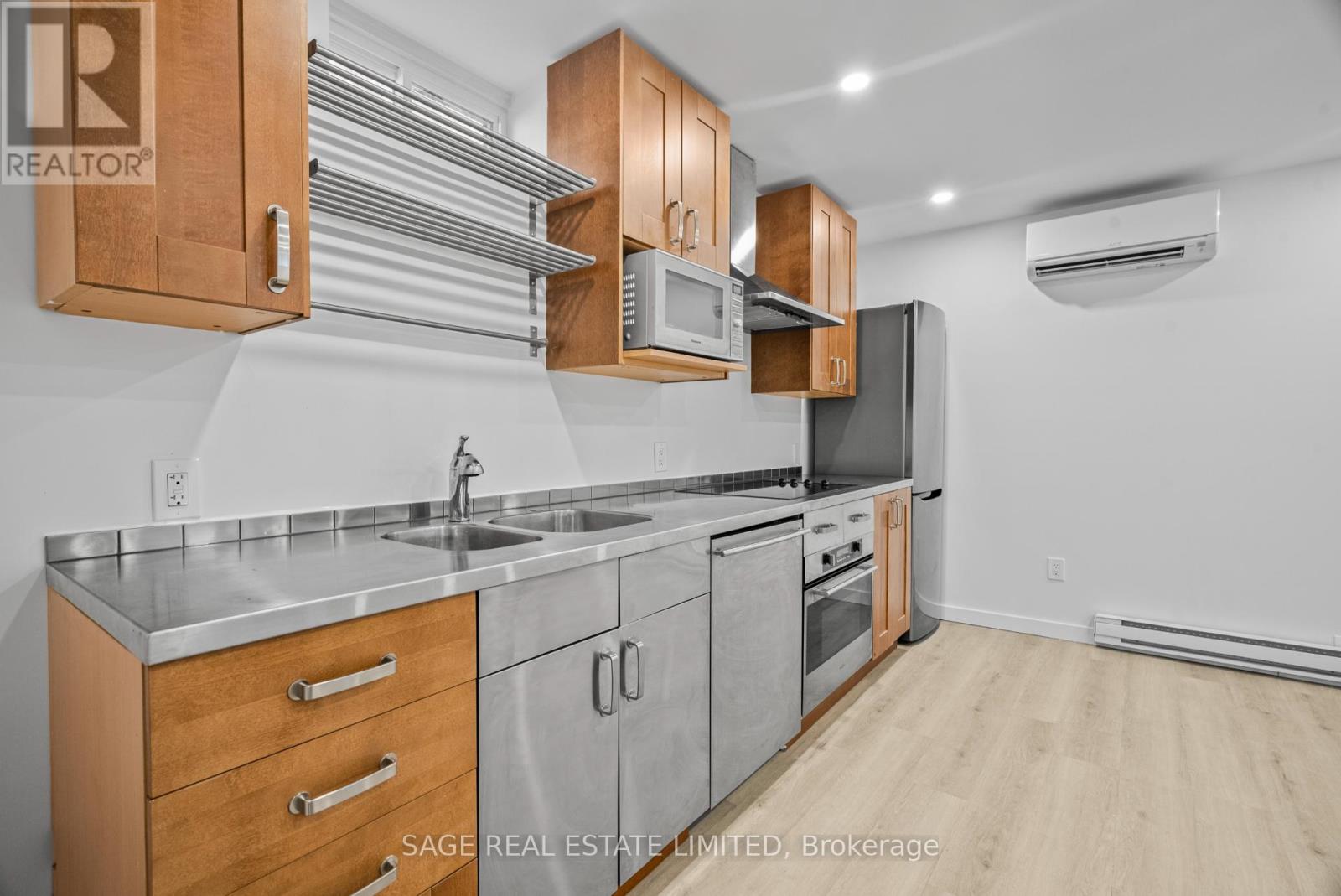 Lower - 25 Chamberlain Avenue, Toronto, Ontario  M6E 4J7 - Photo 21 - W12566374