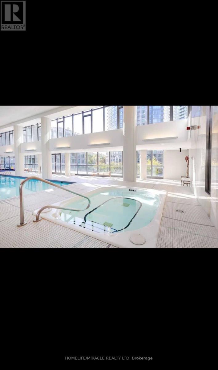 502 - 215 Fort York Boulevard, Toronto, Ontario  M5V 4A2 - Photo 13 - C12371435