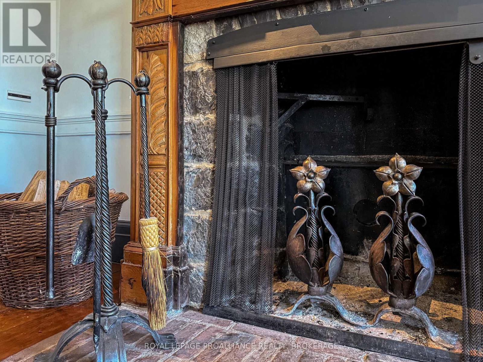 1863 Sydenham Road, Kingston, Ontario  K7L 4V4 - Photo 25 - X12566602