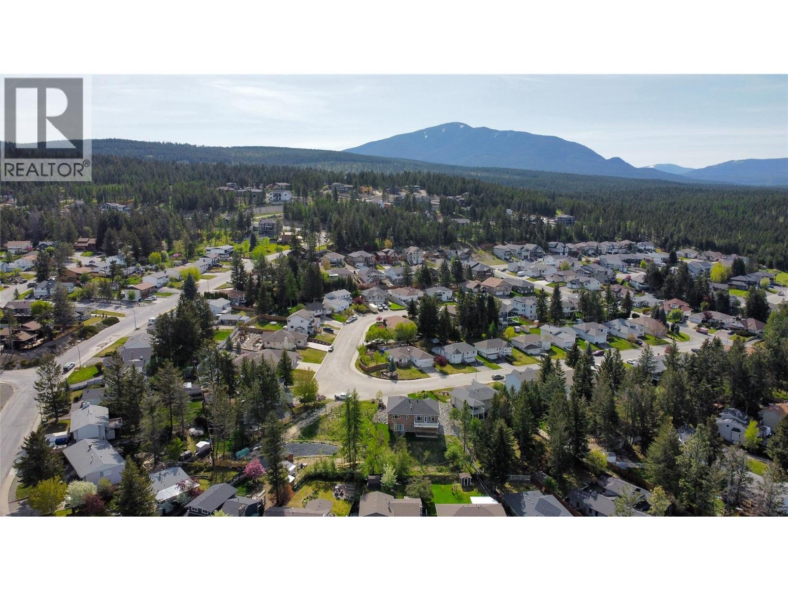 1631 Mt. Pyramid Crescent, Cranbrook, British Columbia  V1C 6K8 - Photo 3 - 10369797