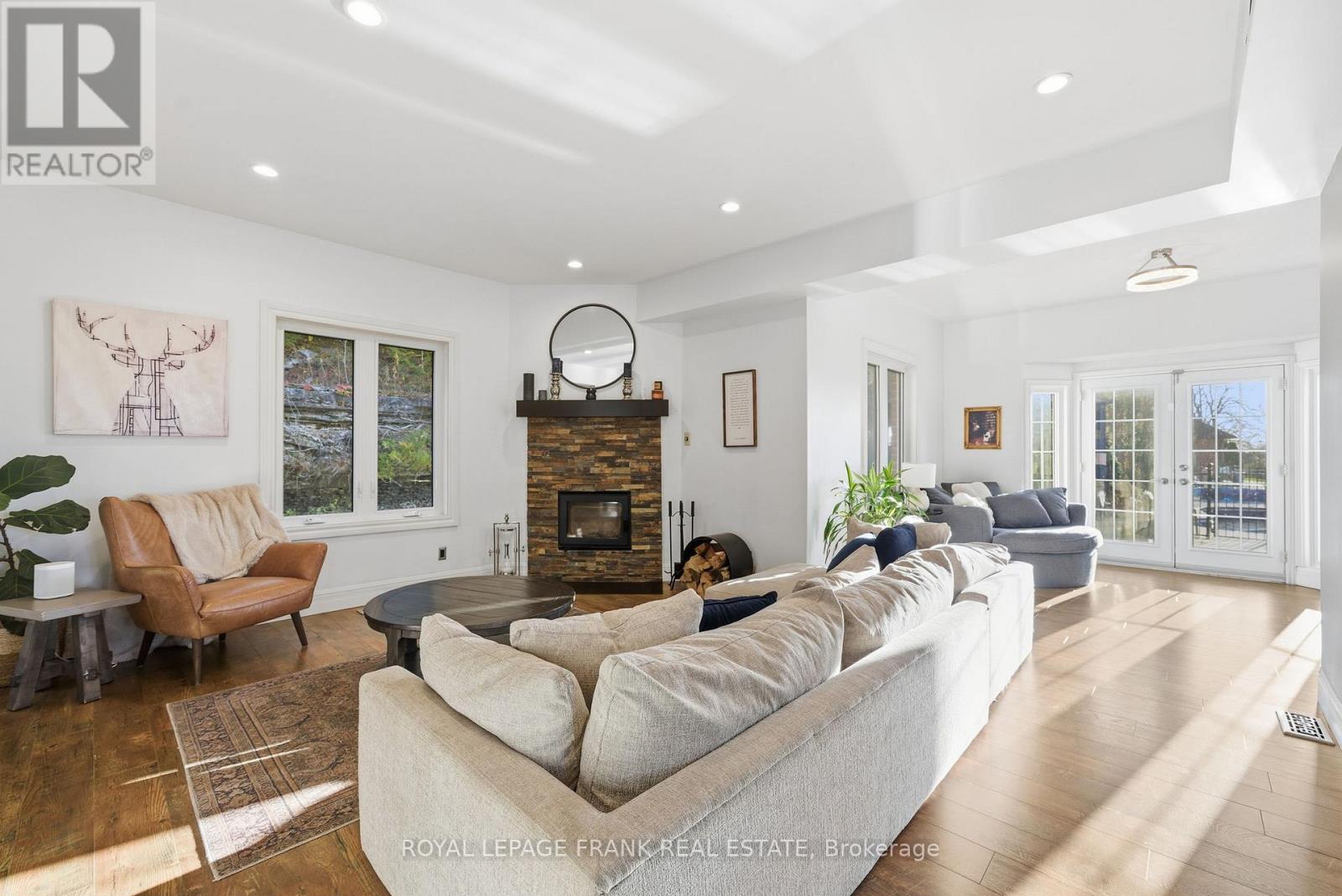 300 Snug Harbour Road, Kawartha Lakes, Ontario  K9V 4R6 - Photo 11 - X12566630