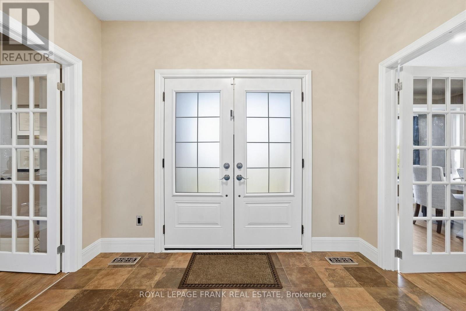 300 Snug Harbour Road, Kawartha Lakes, Ontario  K9V 4R6 - Photo 9 - X12566630