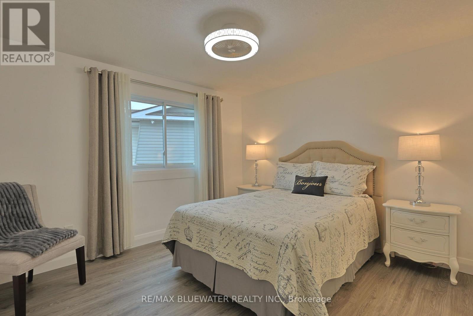 46 St Andrews Place, South Huron, Ontario  N0M 1T0 - Photo 23 - X12566458