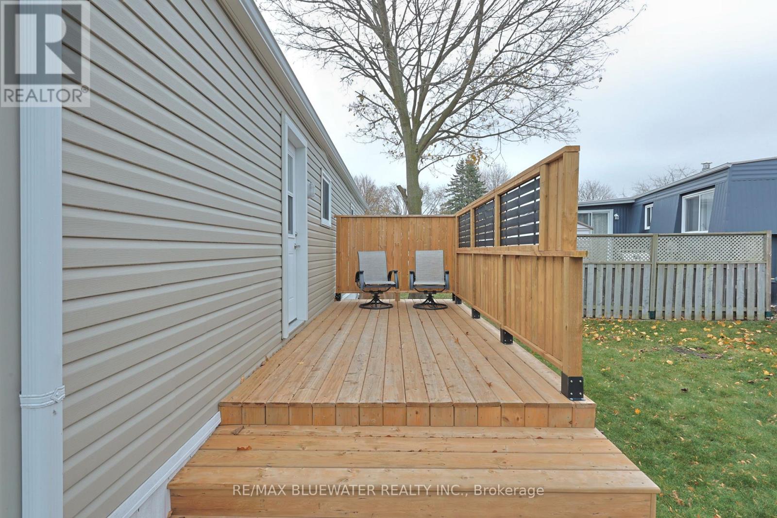 46 St Andrews Place, South Huron, Ontario  N0M 1T0 - Photo 33 - X12566458