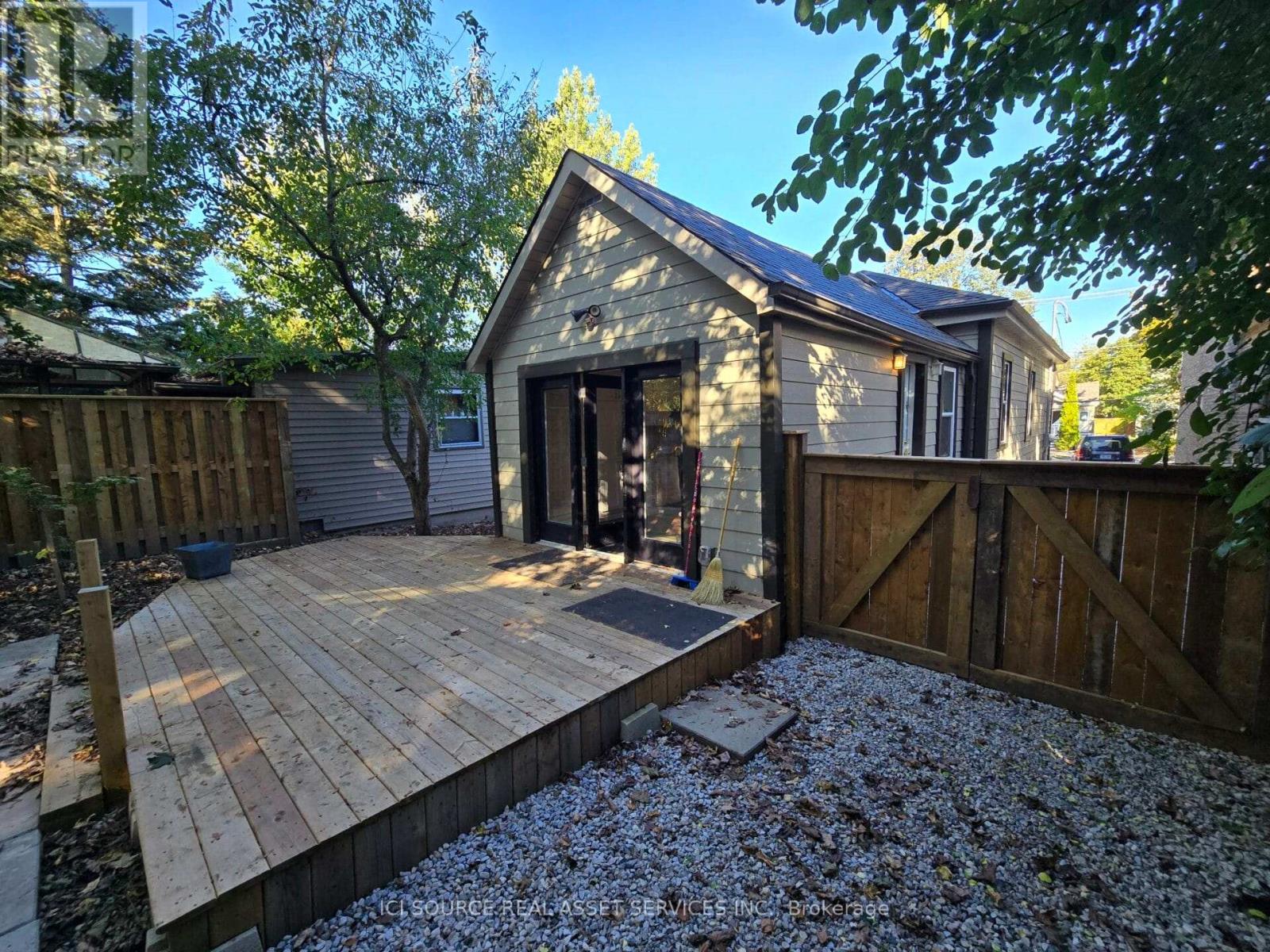 727 Queens Avenue, London East, Ontario  N5W 3H4 - Photo 25 - X12566342