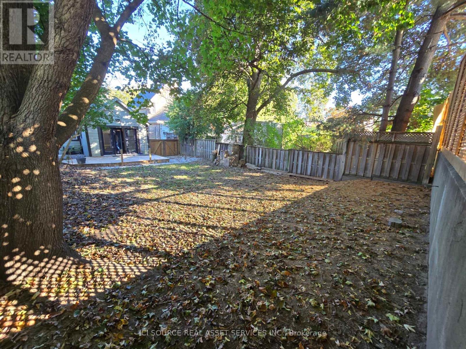 727 Queens Avenue, London East, Ontario  N5W 3H4 - Photo 28 - X12566342