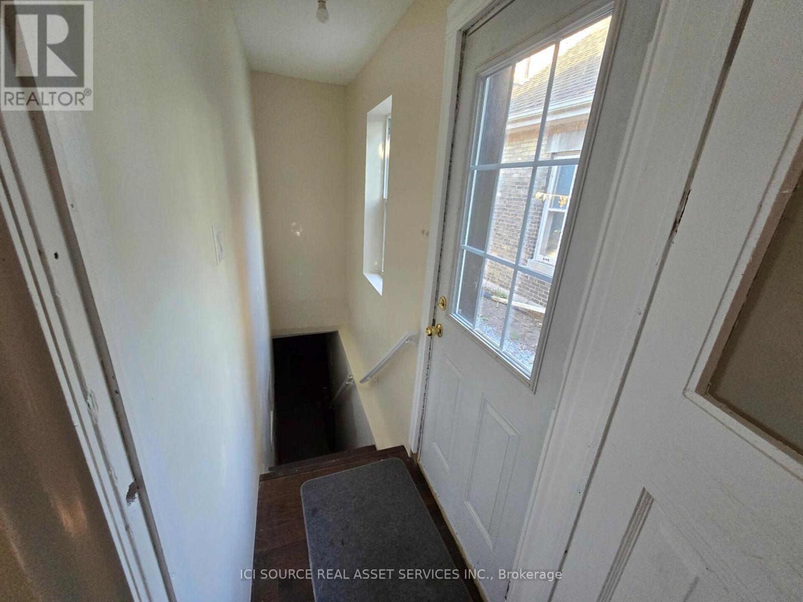 727 Queens Avenue, London East, Ontario  N5W 3H4 - Photo 32 - X12566342