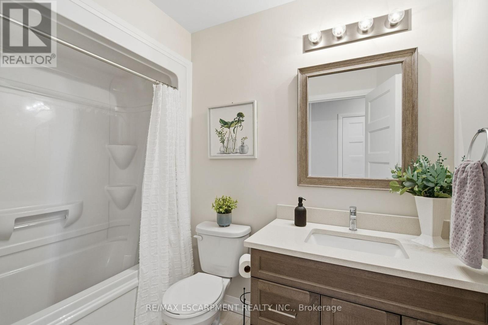 52 Jayla Lane, West Lincoln, Ontario  L0R 2A0 - Photo 30 - X12566354