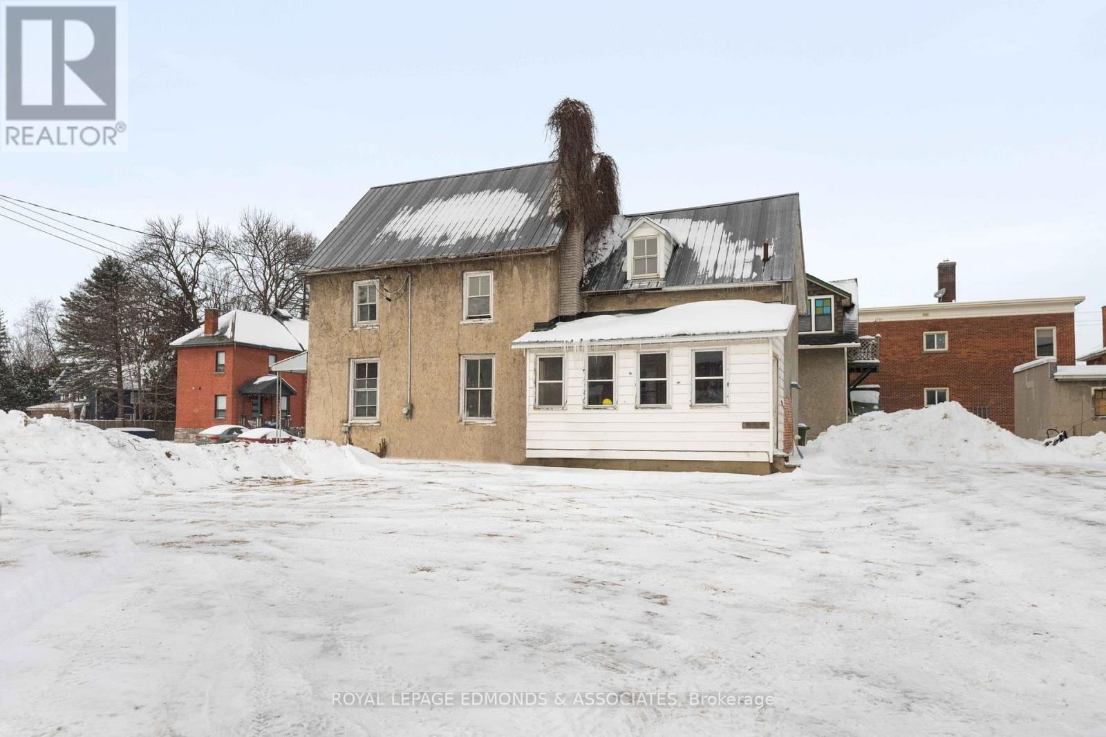 231 Cecelia Street, Pembroke, Ontario K8A 1R8 - Photo 12 - X12566524