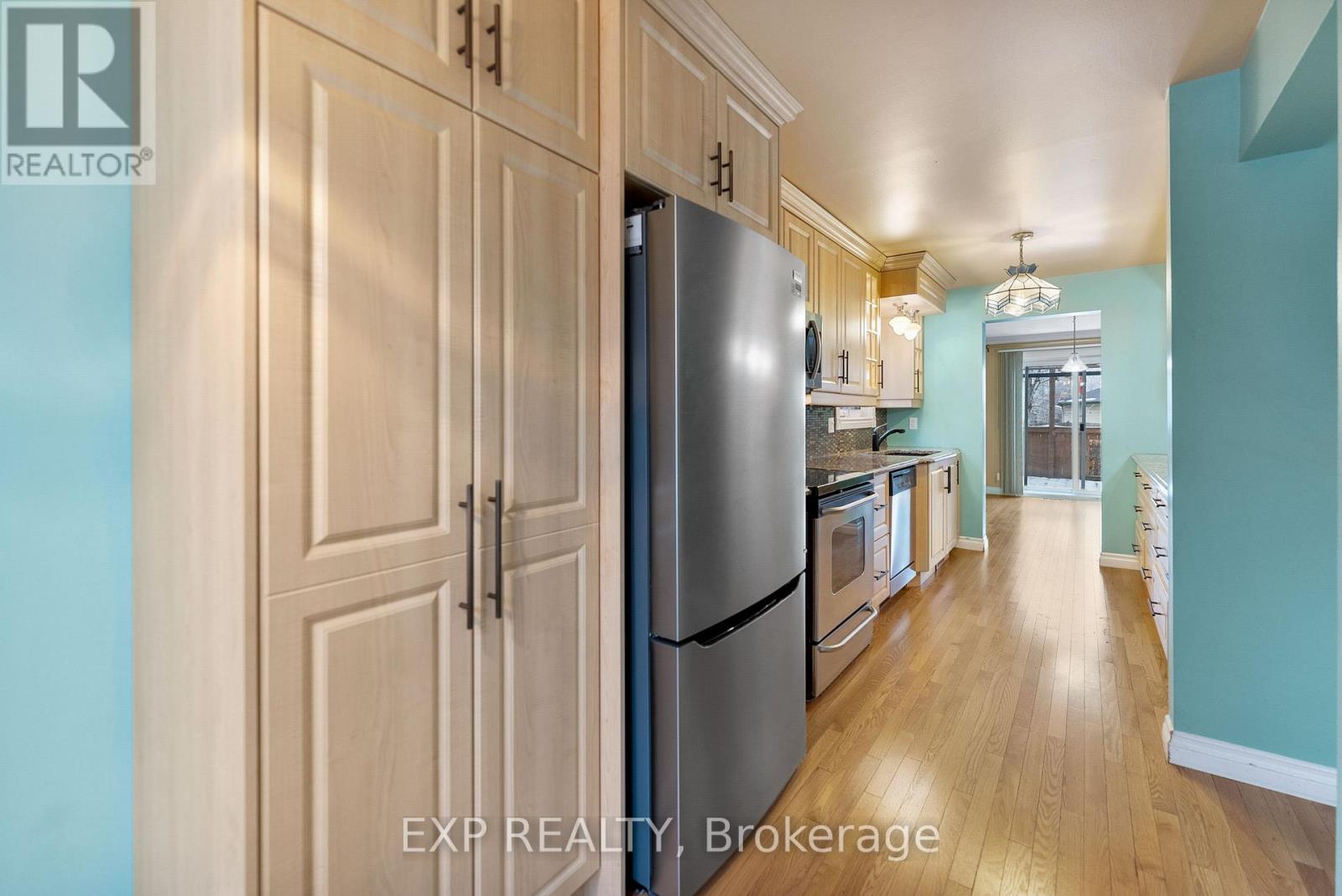 1626 Prestwick Drive, Ottawa, Ontario  K1E 2Y1 - Photo 12 - X12566540