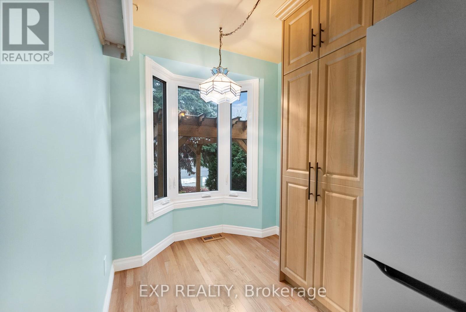 1626 Prestwick Drive, Ottawa, Ontario  K1E 2Y1 - Photo 15 - X12566540