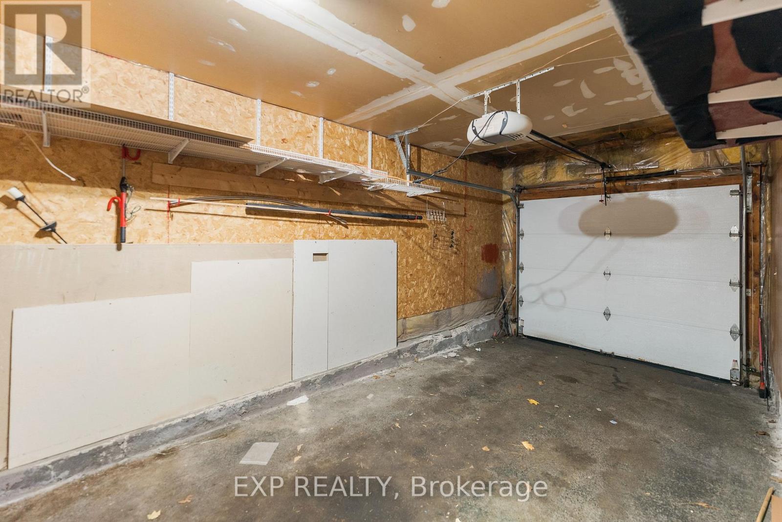 1626 Prestwick Drive, Ottawa, Ontario  K1E 2Y1 - Photo 32 - X12566540