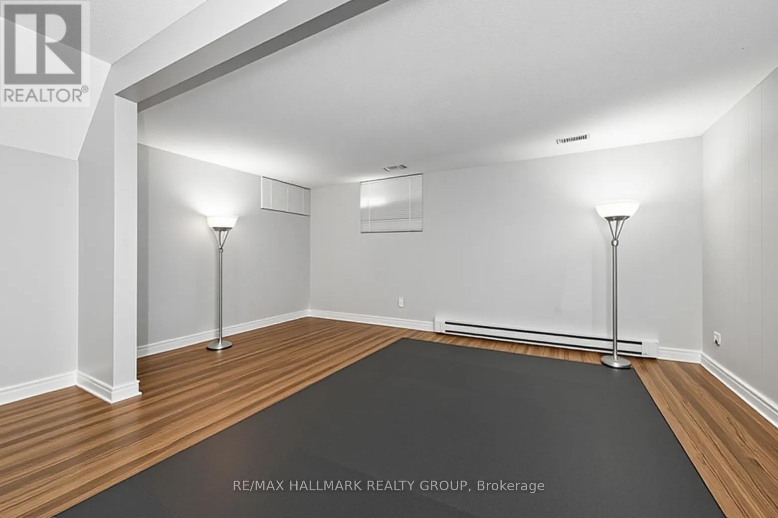 1803 Lamoureux Drive, Ottawa, Ontario  K1E 2H3 - Photo 30 - X12566434