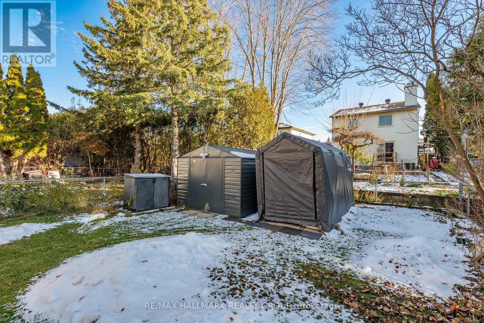 1803 Lamoureux Drive, Ottawa, Ontario  K1E 2H3 - Photo 35 - X12566434