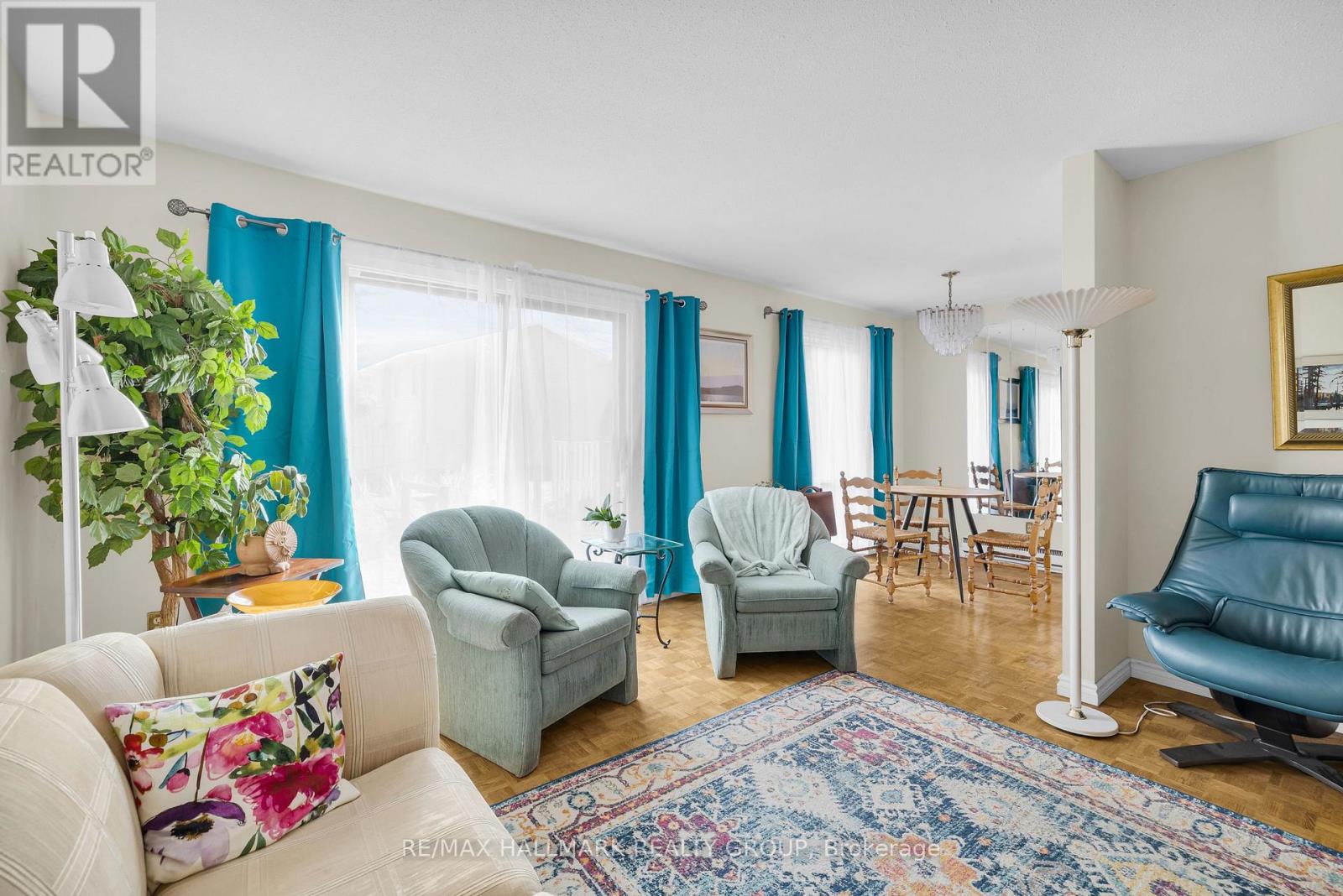 10 Black Forest Lane, Ottawa, Ontario  K2H 5C8 - Photo 11 - X12566520