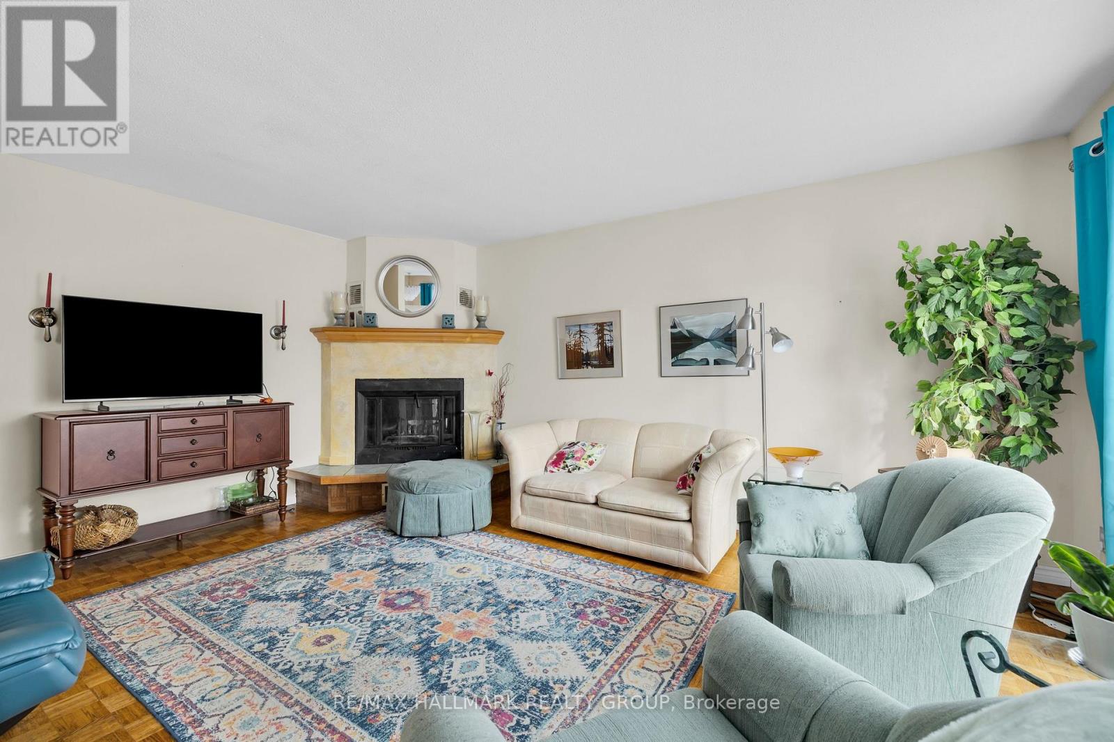 10 Black Forest Lane, Ottawa, Ontario  K2H 5C8 - Photo 13 - X12566520