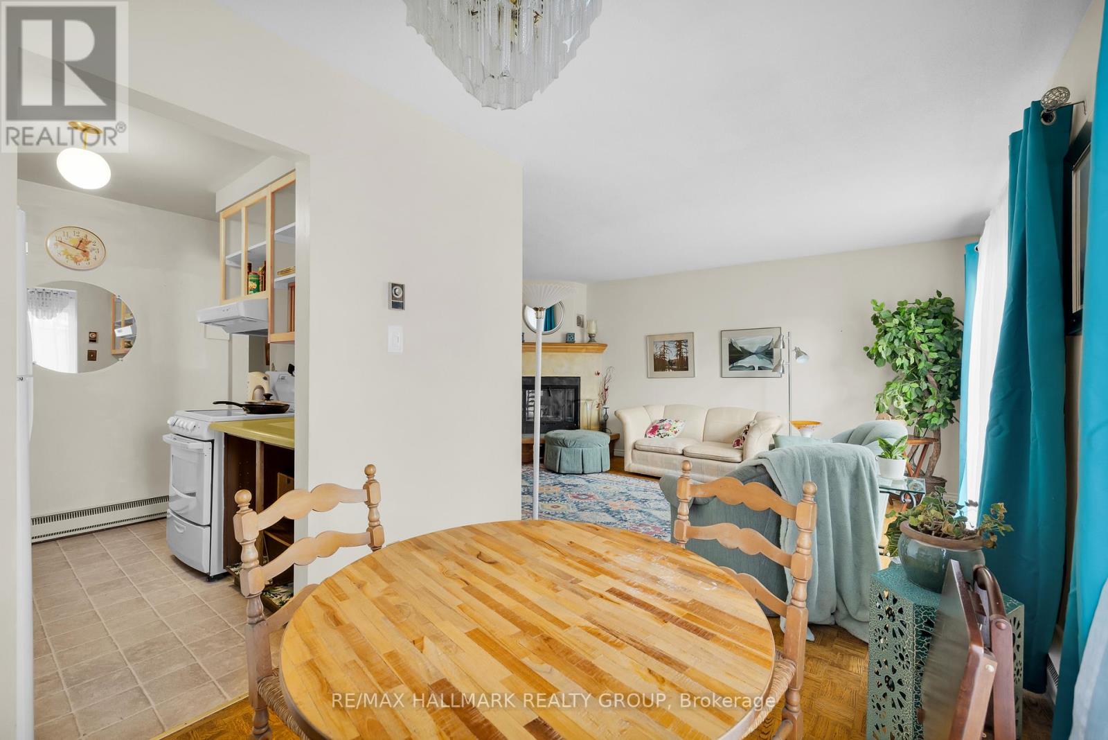 10 Black Forest Lane, Ottawa, Ontario  K2H 5C8 - Photo 17 - X12566520