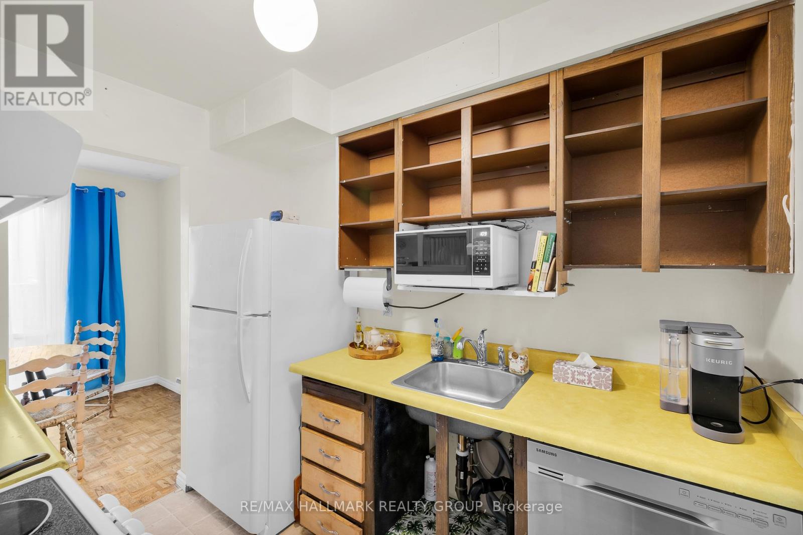 10 Black Forest Lane, Ottawa, Ontario  K2H 5C8 - Photo 20 - X12566520