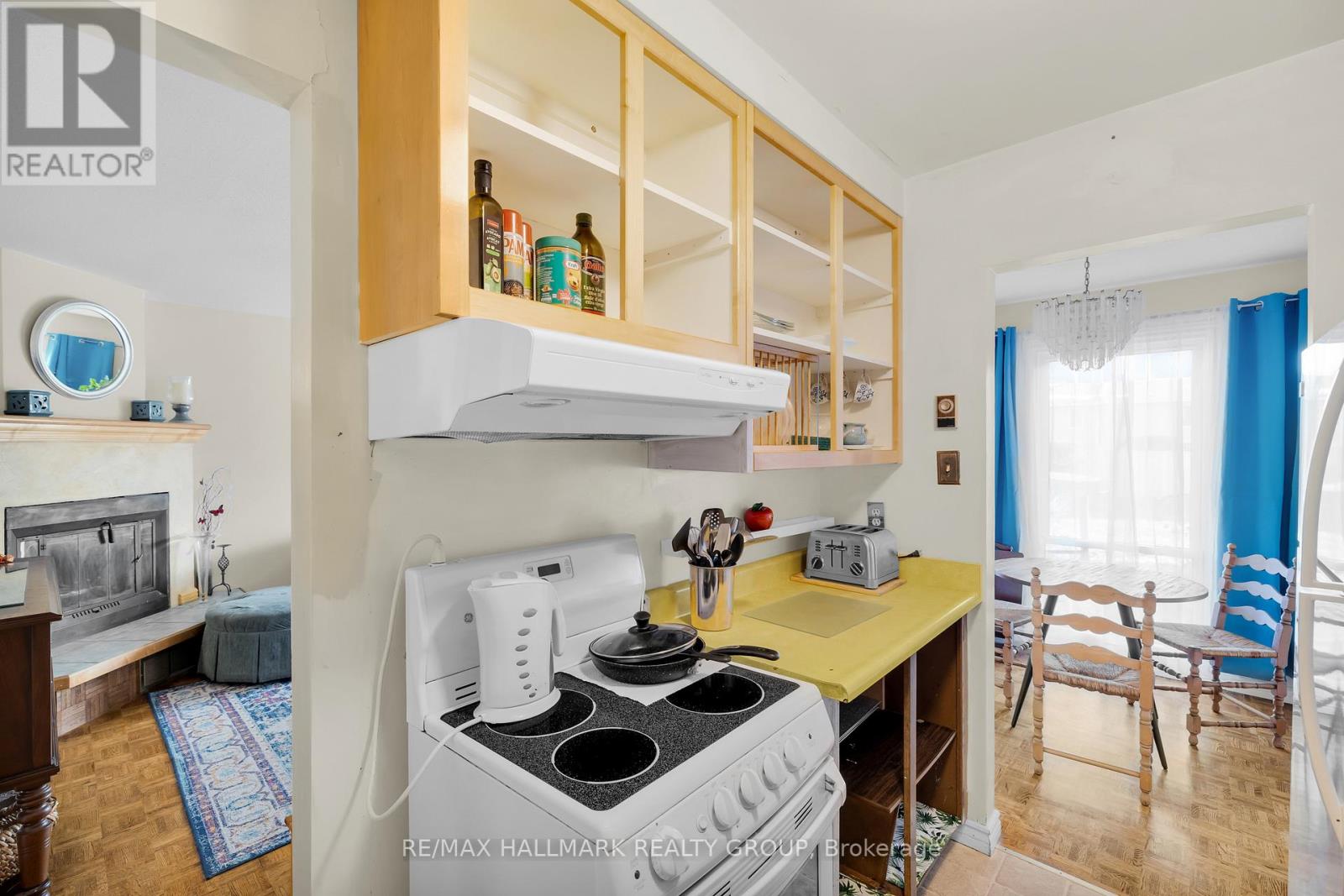 10 Black Forest Lane, Ottawa, Ontario  K2H 5C8 - Photo 21 - X12566520