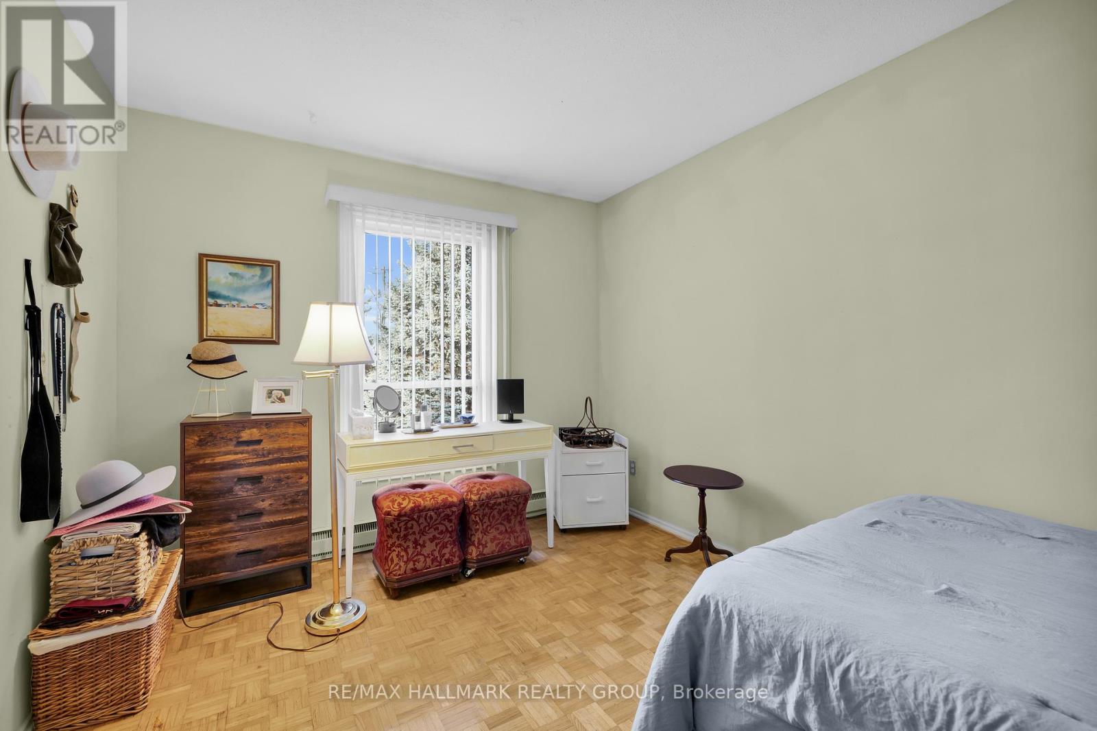 10 Black Forest Lane, Ottawa, Ontario  K2H 5C8 - Photo 31 - X12566520