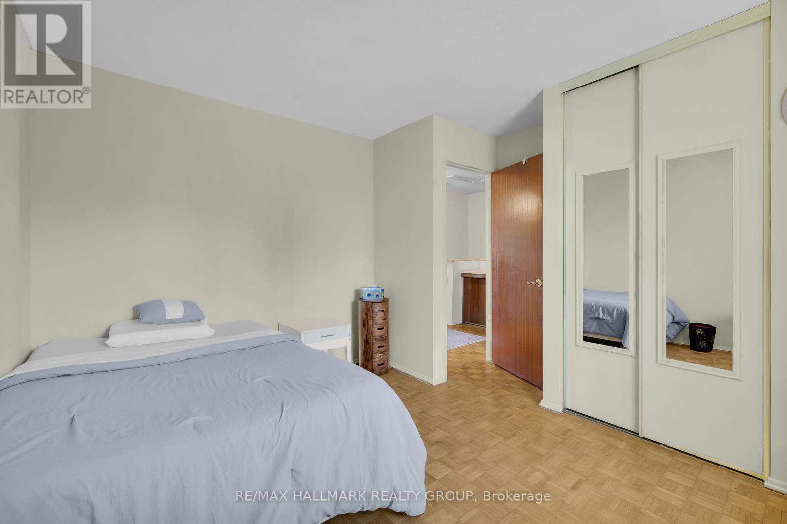 10 Black Forest Lane, Ottawa, Ontario  K2H 5C8 - Photo 32 - X12566520