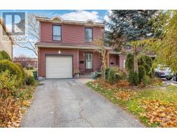 10 BLACK FOREST LANE, Ottawa, Ontario