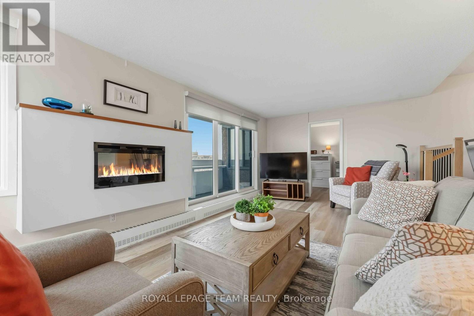 2106 - 1081 Ambleside Drive, Ottawa, Ontario  K2B 8C8 - Photo 12 - X12566654