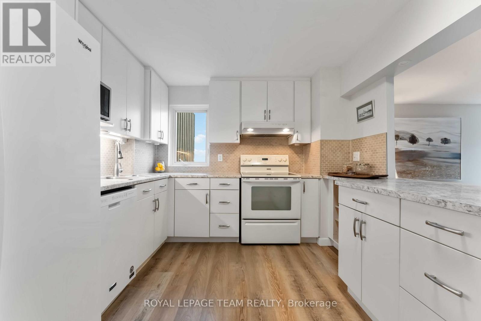 2106 - 1081 Ambleside Drive, Ottawa, Ontario  K2B 8C8 - Photo 16 - X12566654