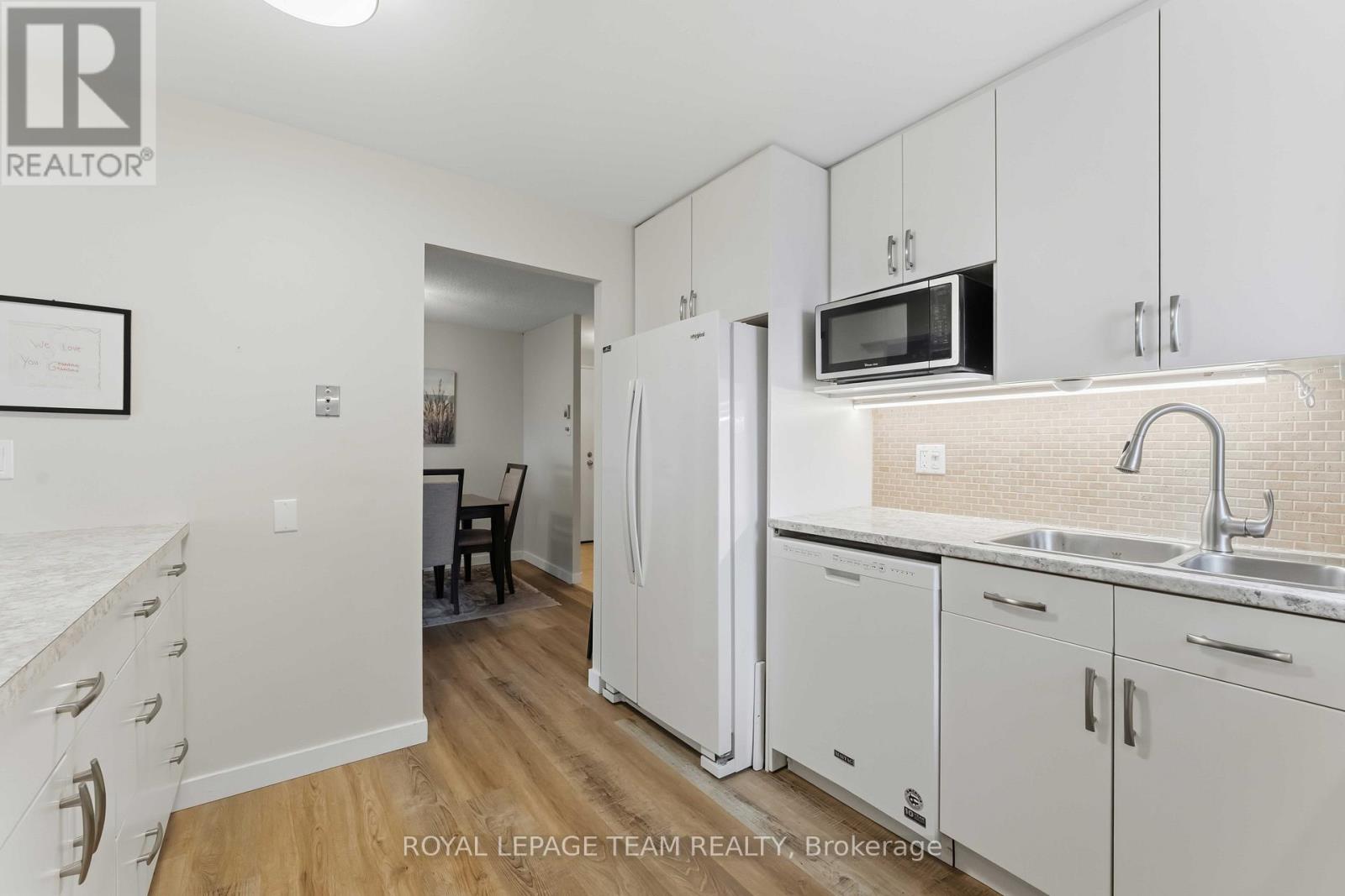 2106 - 1081 Ambleside Drive, Ottawa, Ontario  K2B 8C8 - Photo 18 - X12566654