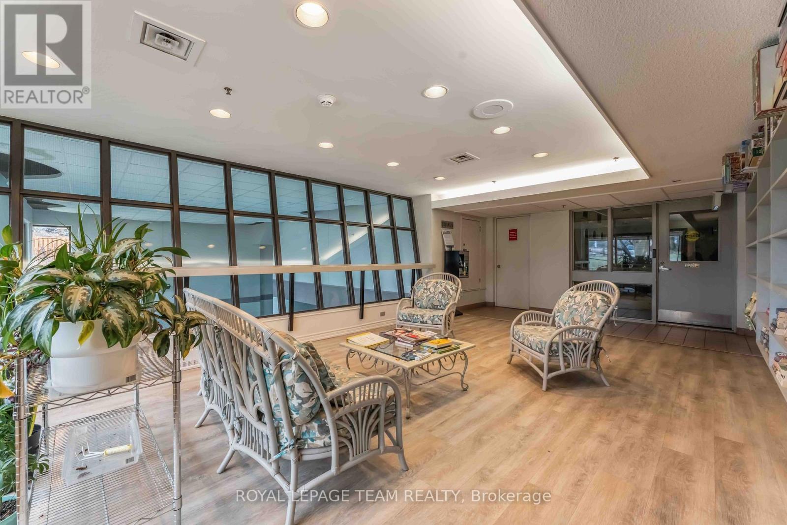 2106 - 1081 Ambleside Drive, Ottawa, Ontario  K2B 8C8 - Photo 31 - X12566654