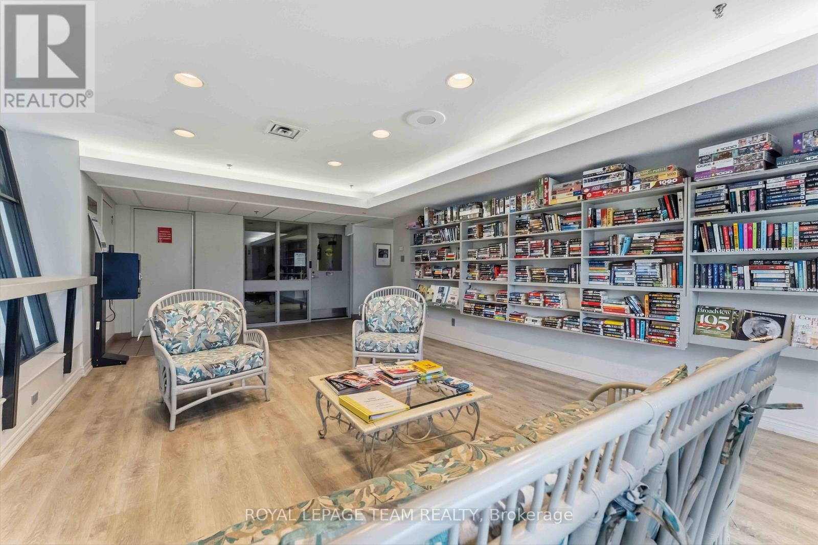 2106 - 1081 Ambleside Drive, Ottawa, Ontario  K2B 8C8 - Photo 32 - X12566654