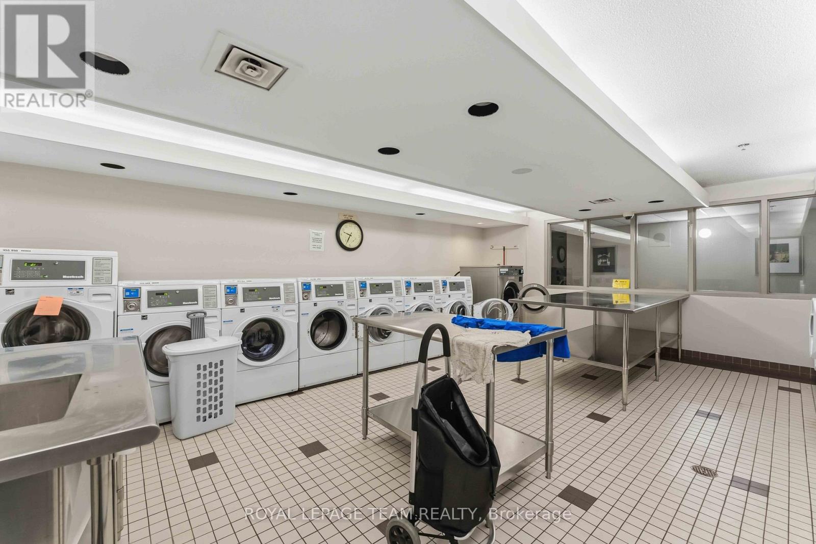 2106 - 1081 Ambleside Drive, Ottawa, Ontario  K2B 8C8 - Photo 34 - X12566654