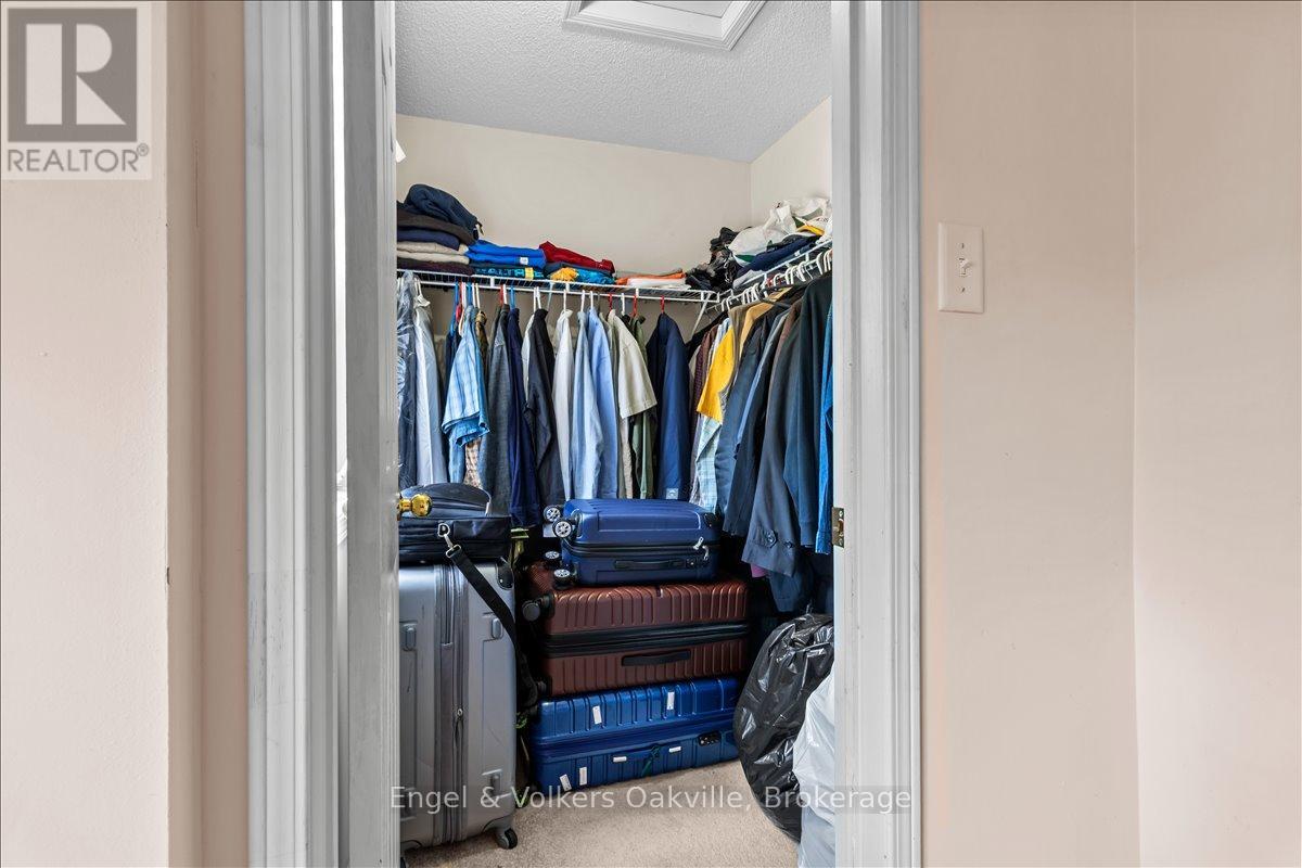 2561 Gill Crescent, Oakville, Ontario  L6H 6R8 - Photo 18 - W12566414