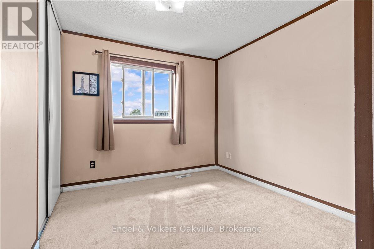 2561 Gill Crescent, Oakville, Ontario  L6H 6R8 - Photo 22 - W12566414