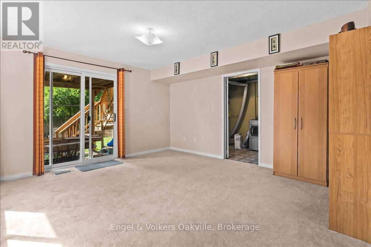 2561 Gill Crescent, Oakville, Ontario  L6H 6R8 - Photo 26 - W12566414