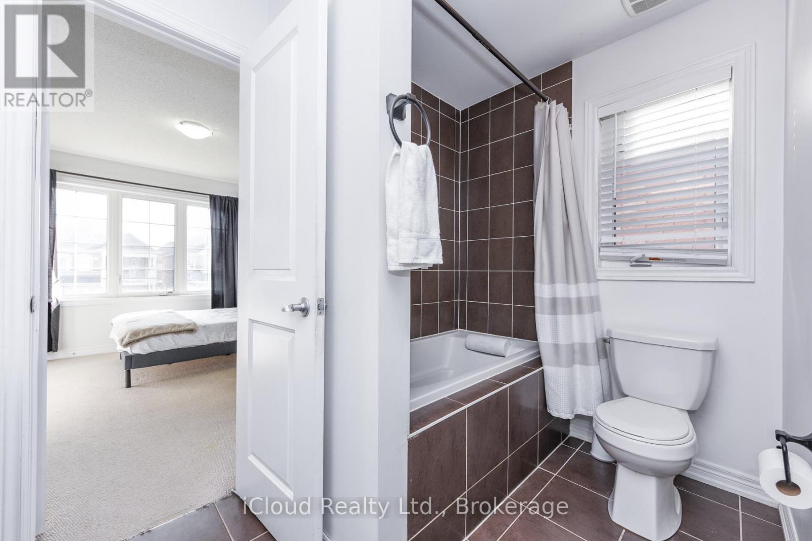 60 Valleyway Drive, Brampton, Ontario  L6X 5G1 - Photo 32 - W12565676