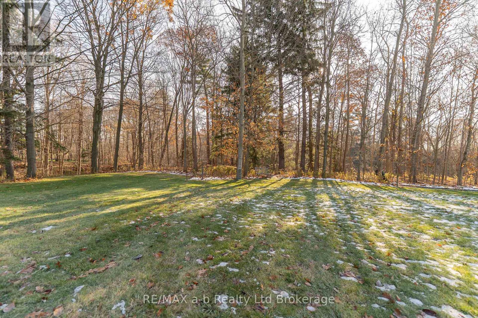 90 Weston Drive, Tillsonburg, Ontario  N4G 5W9 - Photo 33 - X12566574