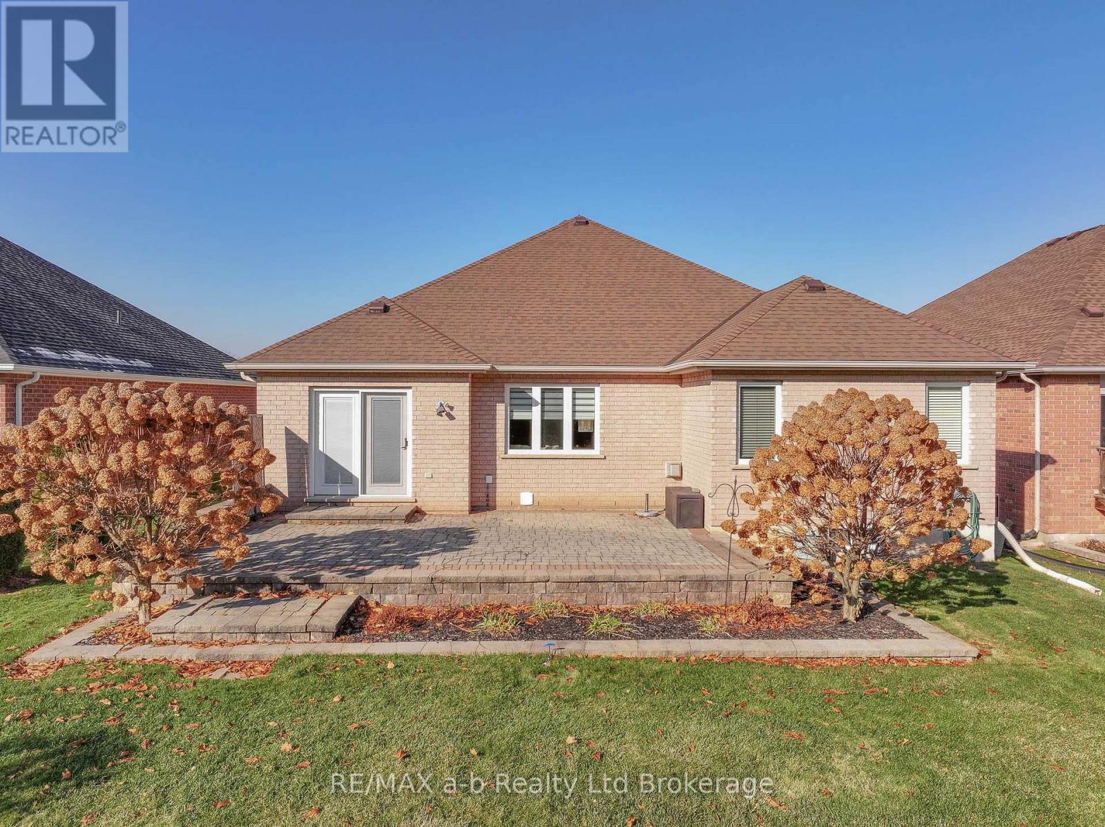 90 Weston Drive, Tillsonburg, Ontario  N4G 5W9 - Photo 35 - X12566574