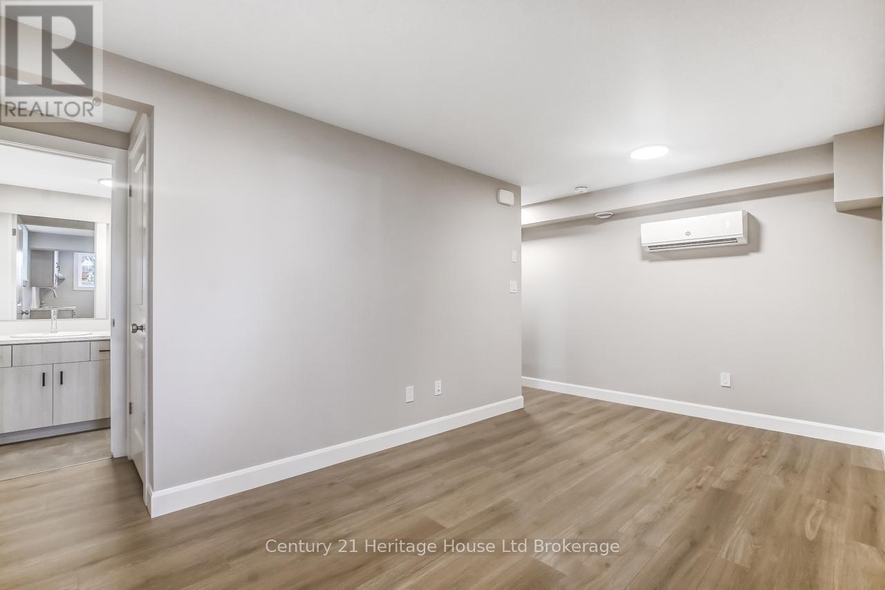 846 Water Street, Woodstock, Ontario  N4S 1S7 - Photo 25 - X12566622