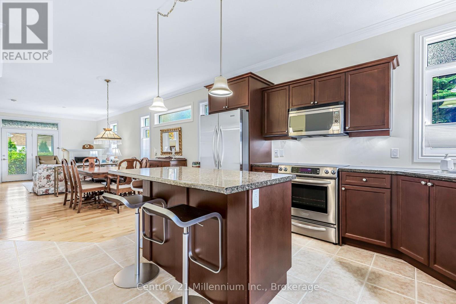 11 - 190 Morpeth Street, Saugeen Shores, Ontario N0H 2L0 - Photo 19 - X12566410