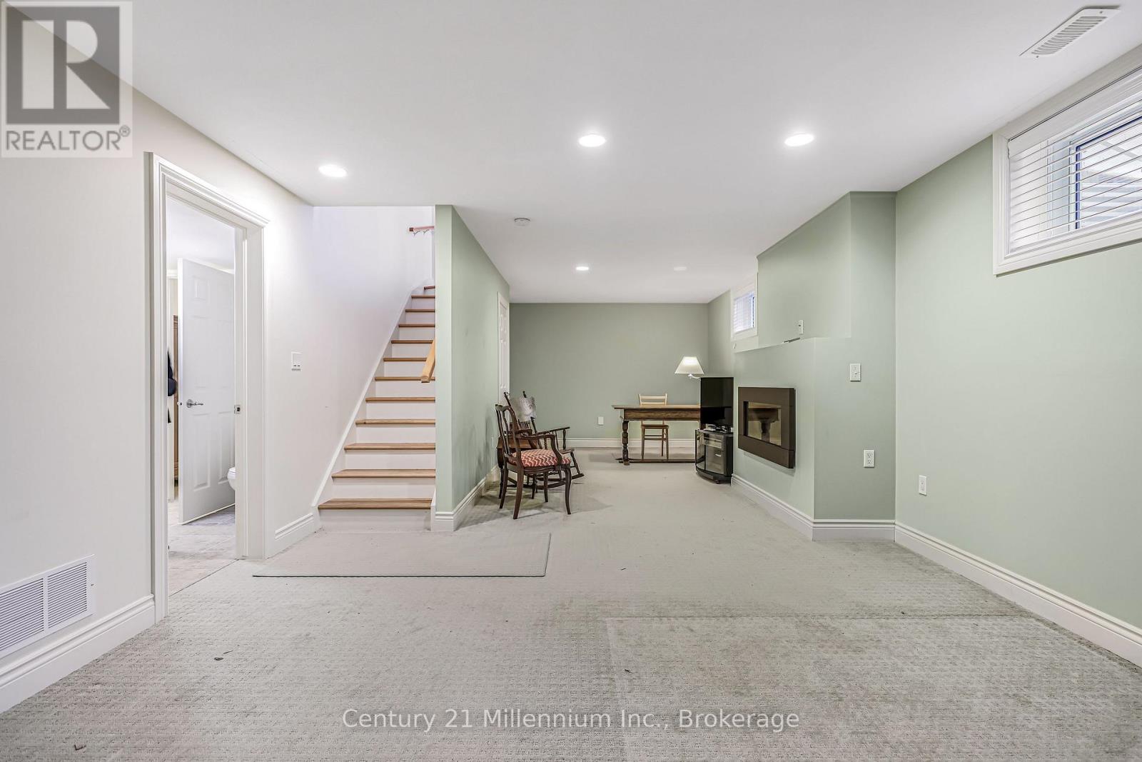 11 - 190 Morpeth Street, Saugeen Shores, Ontario N0H 2L0 - Photo 31 - X12566410